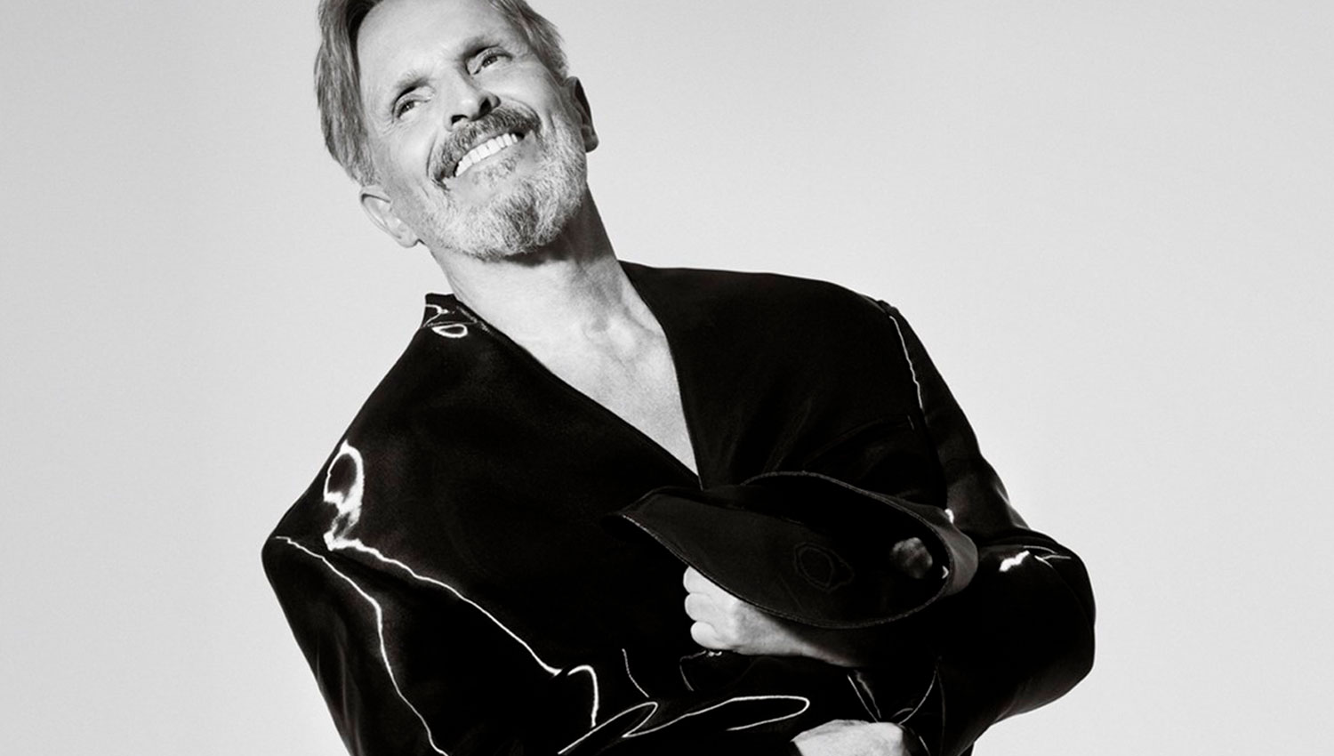 MIGUEL BOSÉ VUELVE A LOS ESCENARIOS DE ESPAÑA CON SU GIRA MUNDIAL <i>IMPORTANTE TOUR</i>