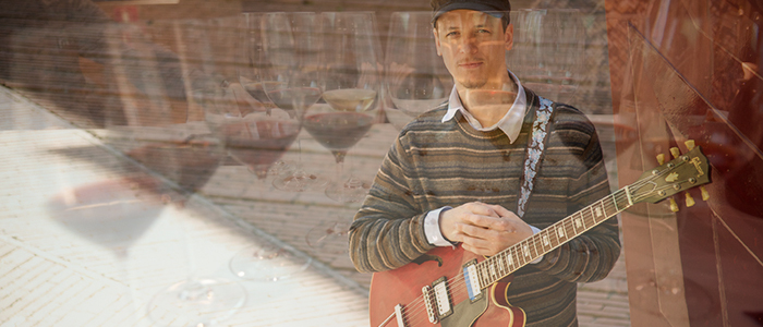 COMPRA TU ENTRADA PARA EL CONCIERTO DE KURT ROSENWINKEL Y VIVE LA EXPERIENCIA ´DOWNBEAT BLINDFOLD & WINEFOLD TEST´